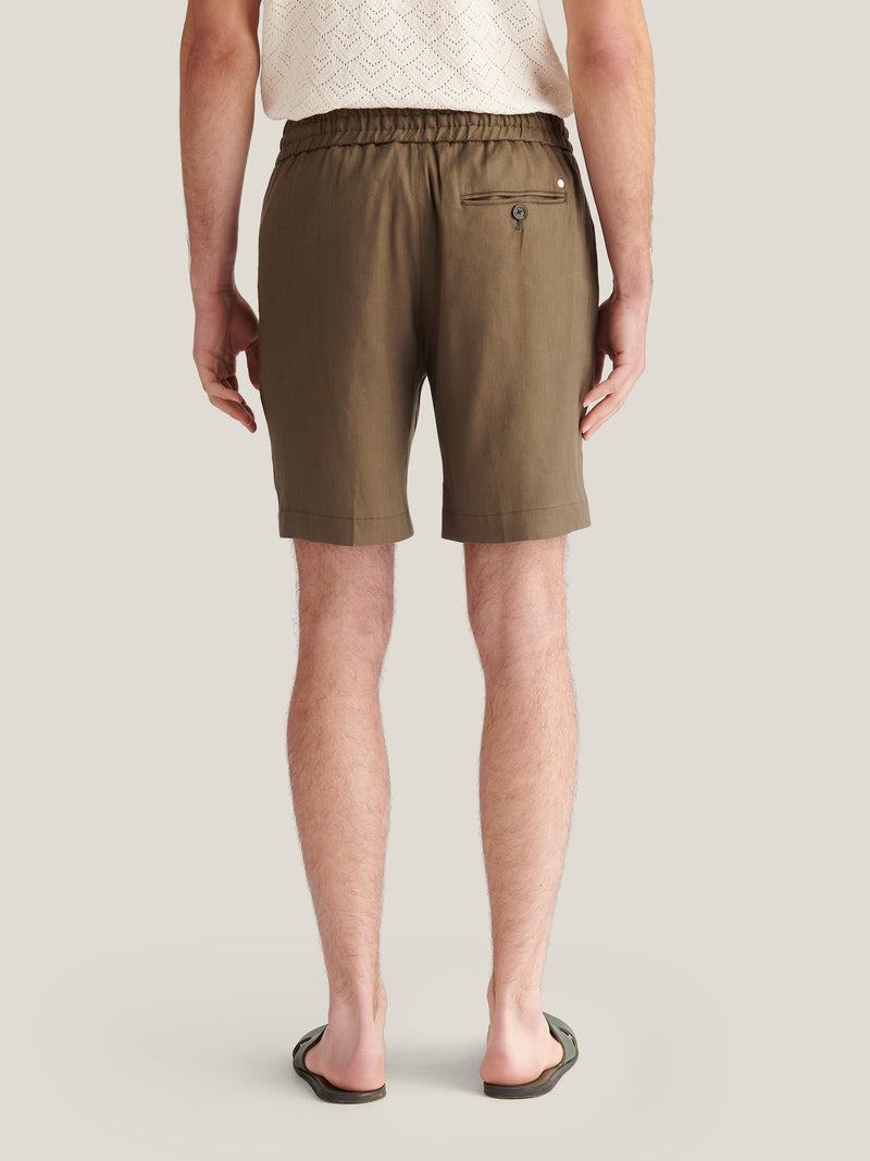 Marina Linen Blend Bermuda Short in Tea Leaf