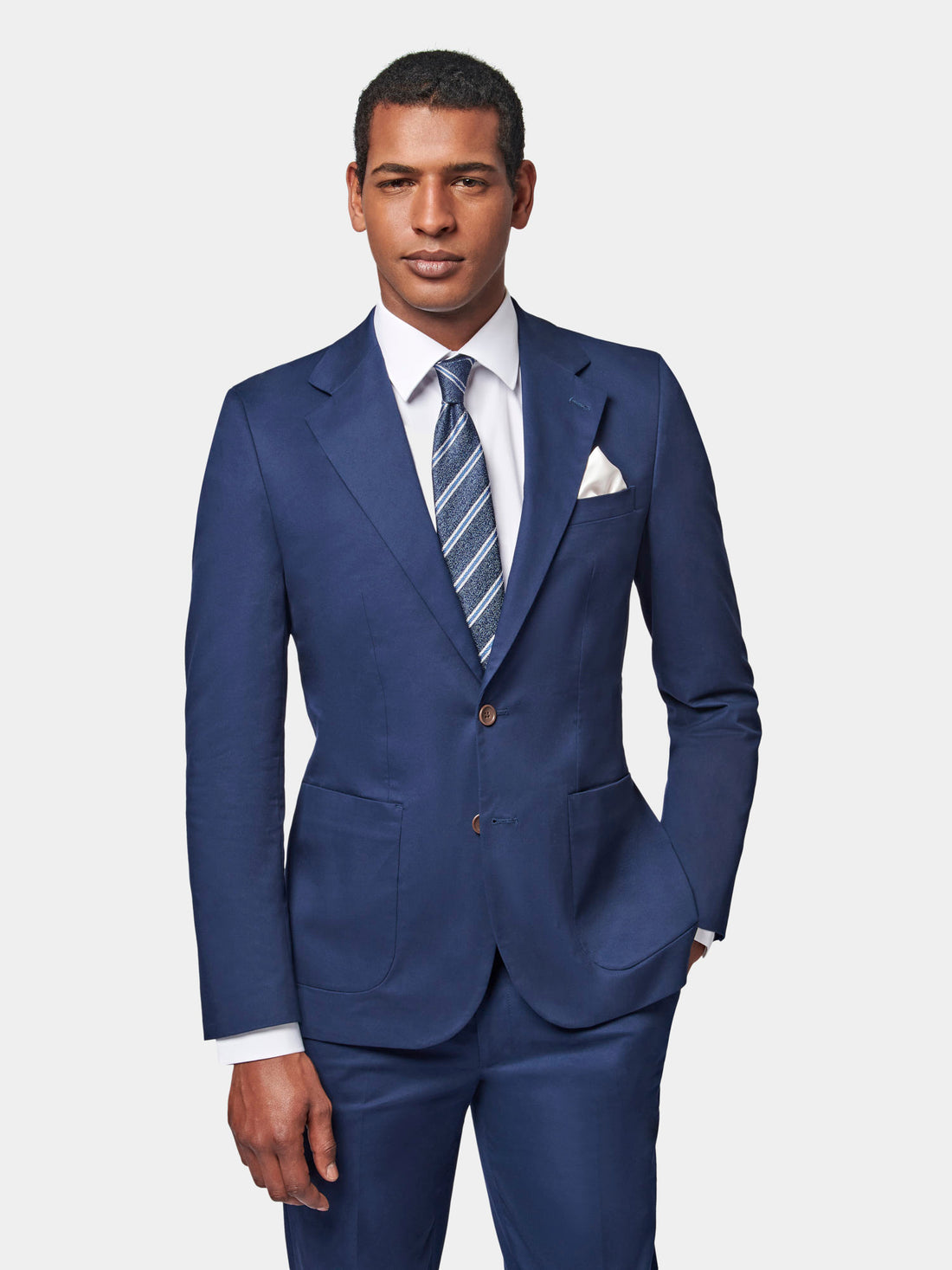 Contemporary Notched Lapel Suit Jacket in Navy Blue