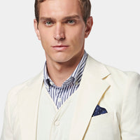 Contemporary Notched Lapel Suit Jacket in Egret