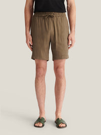 Marina Linen Blend Bermuda Short in Tea Leaf