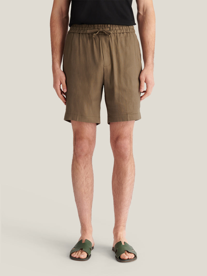 Marina Linen Blend Bermuda Short in Tea Leaf