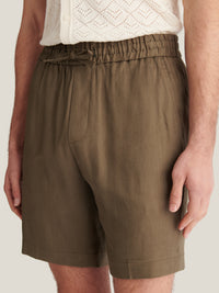 Marina Linen Blend Bermuda Short in Tea Leaf