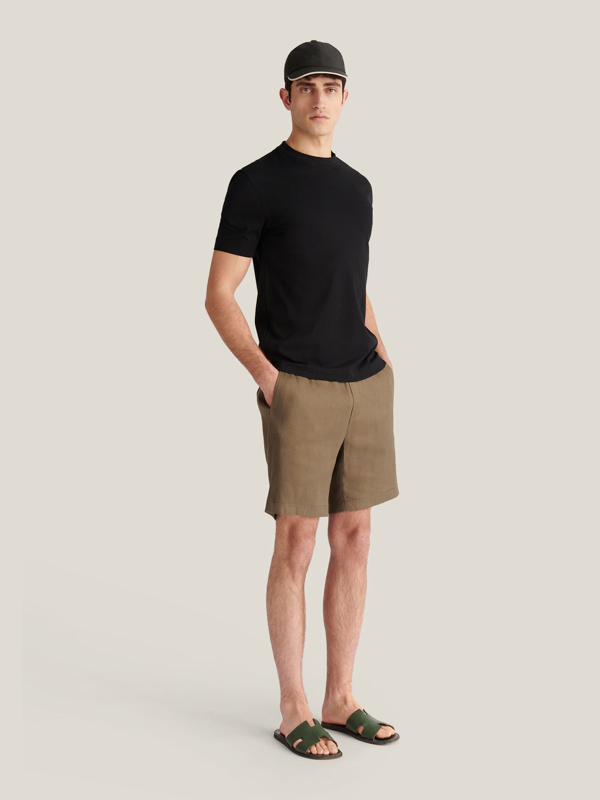 Marina Linen Blend Bermuda Short in Tea Leaf