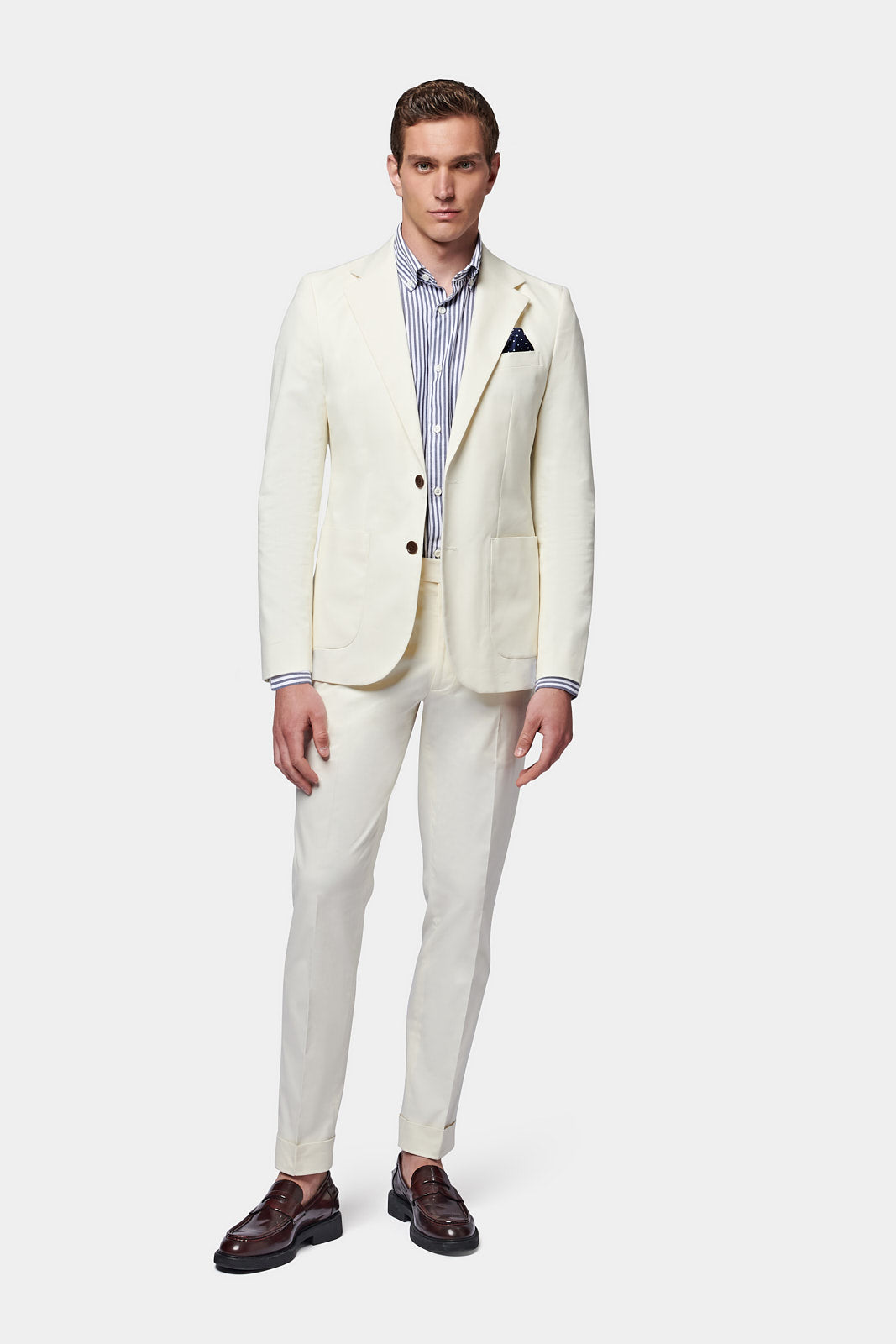 Contemporary Notched Lapel Suit Jacket in Egret